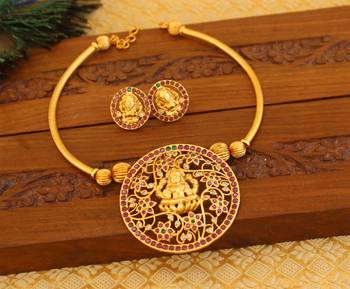 Matte finish lakshmi necklace set 1
