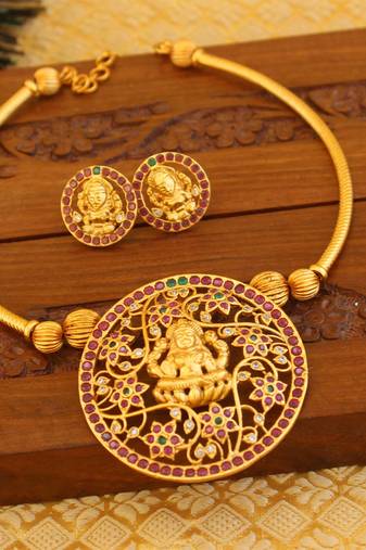 Matte finish lakshmi necklace set