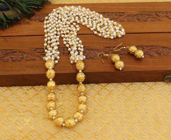 Gold plated pearl necklace 2