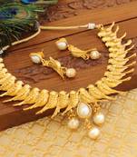 Matte finishparrot neclace