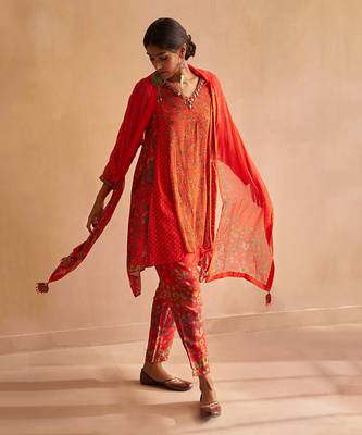 Red nadiya kurta set 2