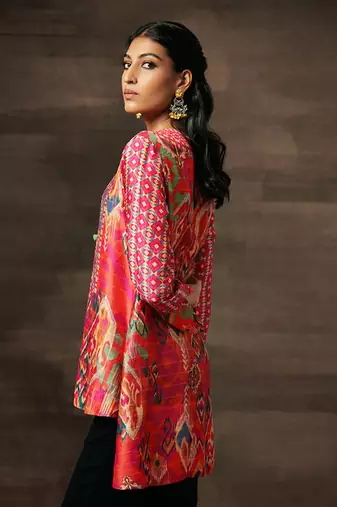 Apricot farah top