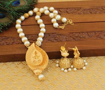 Matte finish temple necklace set 3