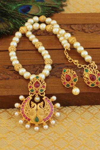 Matte finish peacock necklace set