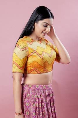 Salwar Studio Women's Yellow Woven Design Saree Blouse 3