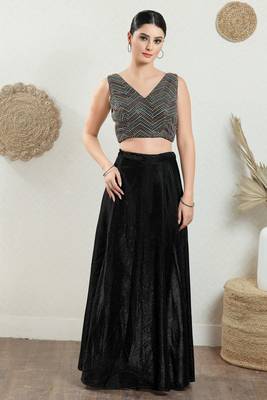 Salwar Studio Women's Black Embroidered Saree Blouse 6