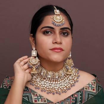 Grey necklace-sets 2