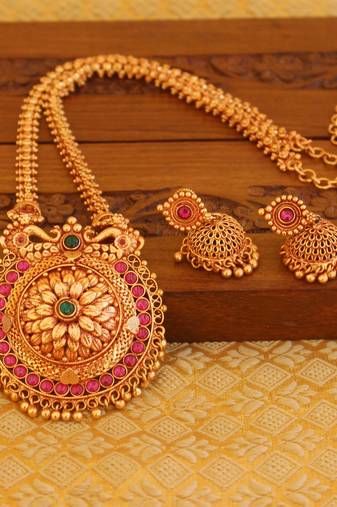 Geru polish gold plated necklace set