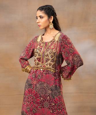 Pink embroidered sharara set 3
