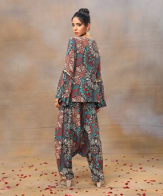 Green printed dhoti set 4