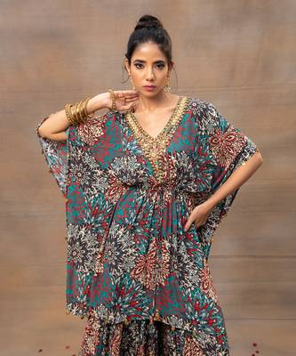 Green printed sharara and kaftan set 3