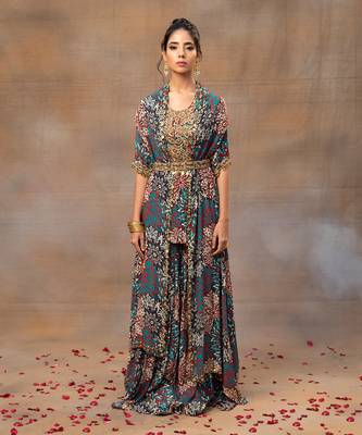 Green printed short kurta and cape set 1