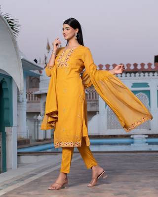 Preksha women's cotton handblock designer kurta & dupatta set 3