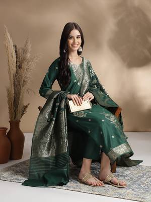 Rajgranth women's jacquard fabric jacquard print kurta set with duppata 1