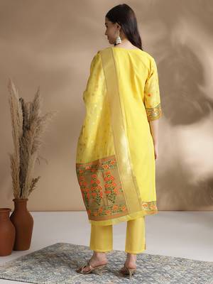 Rajgranth women's jacquard fabric jacquard print kurta set with duppata 3