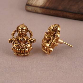 BEAUTIFUL GOLD PLATED LAXMI PENDANT SET WITH EARRING | TEMPLE JEWELLERY 3