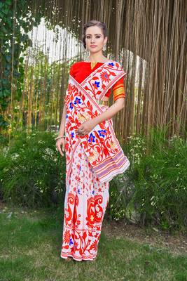 Floral Silk Cotton Zari Saree Without Blouse 2