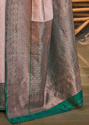 Ethnic Motifs Woven Design Zari Silk Blend Kanjeevaram Saree 5
