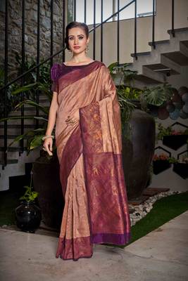 Ethnic Motifs Woven Design Zari Silk Blend Kanjeevaram Saree 1