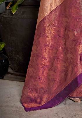 Ethnic Motifs Woven Design Zari Silk Blend Kanjeevaram Saree 5