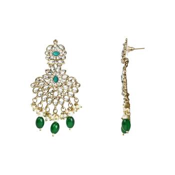 Traditional Kundan Pearl Drop Bridal Choker Necklace With Chandbali Earrings & Maang Tikka Jewellery Set 6