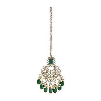 Traditional Pearl Kundan Choker Jewellery Necklace Set with Maang Tikka 7