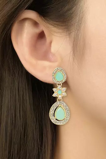 Latest Stylish Traditional Kundan Necklace Jewellery Set