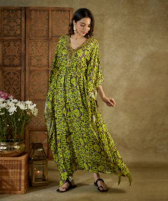 Green printed kaftan dress 2