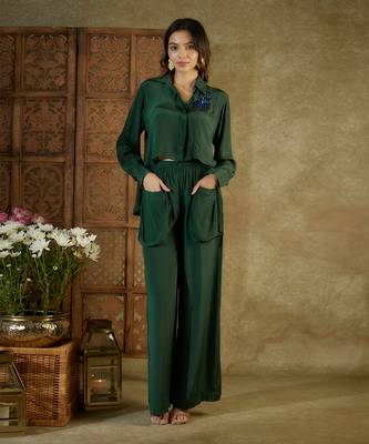 Forest green crop shirt and pant set 1