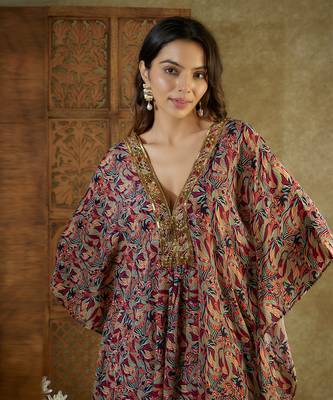 Ivory prtinted kaftan set 2