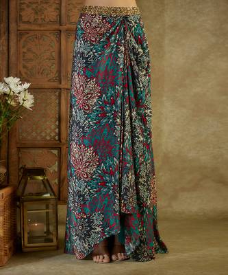 Green printed drape skirt set 3