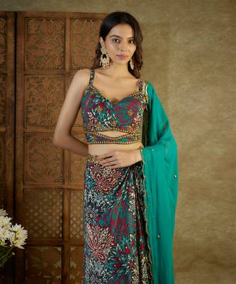Green printed drape skirt set 4