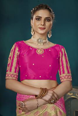 Manohari Yellow & Pink Faux Banarasi Silk Saree With Unstitch Blouse Piece 3