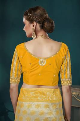 Yellow & Beige Banarasi silk blend Saree With Unstitch Blouse Piece 4
