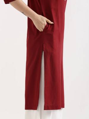 Maroon Solid A-Line Rayon Kurta 4