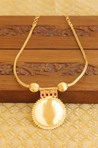 Kerala style gold plated palakka necklace