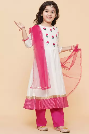 White Embroidered Cotton Kurta Set