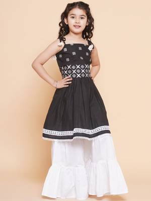 Black Embroidered Pure Cotton Kurta Set 2