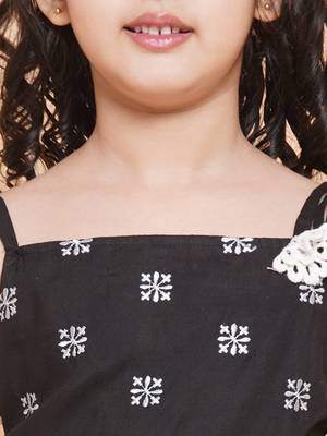 Black Embroidered Pure Cotton Kurta Set 5