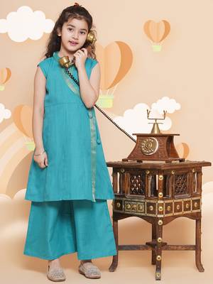Green Solid Cotton Kurta Set 6