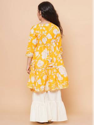 Yellow Printed Pure Cotton Kurta Set 5