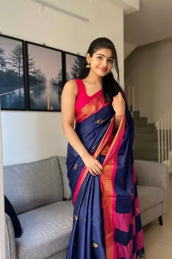 Navyblue silk Blend Sarees With Blouse