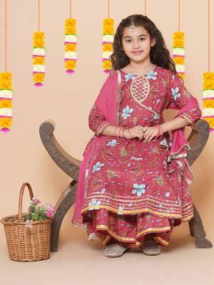 Peach Printed Pure Cotton Kurta Set 2