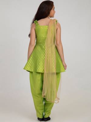 Green Solid Silk Blend Kurta Set 2