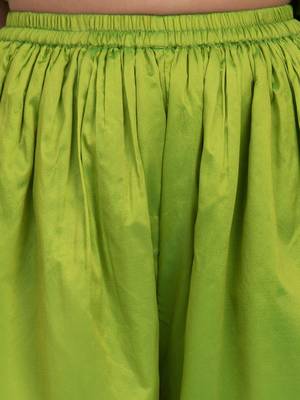 Green Solid Silk Blend Kurta Set 5