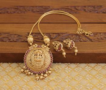 Matte finish temple necklace set 1