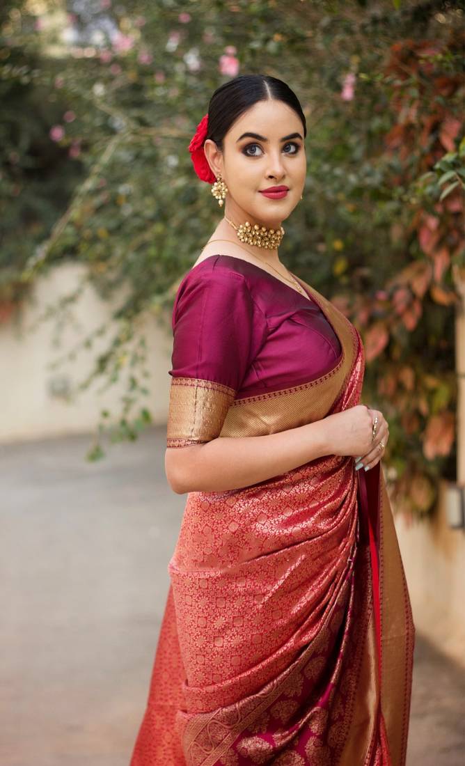 PURPLE WOVEN Faux Faux Kanjivaram SILK SAREE WITH BLOUSE PIECE