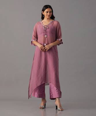 Onion pink hand embroidered  kurta with bustier and palazzo 3