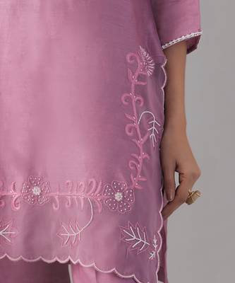 Purple applique kurta  with pant 4