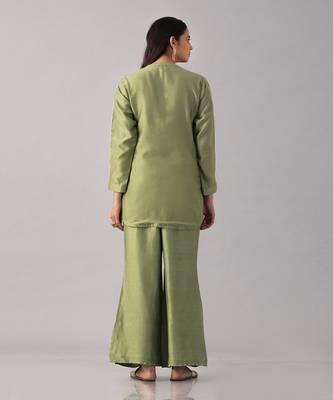 Green embroidered shirt  with pants 3